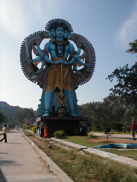 Файл:Surendrapuri PanchamukhaShiva.JPG